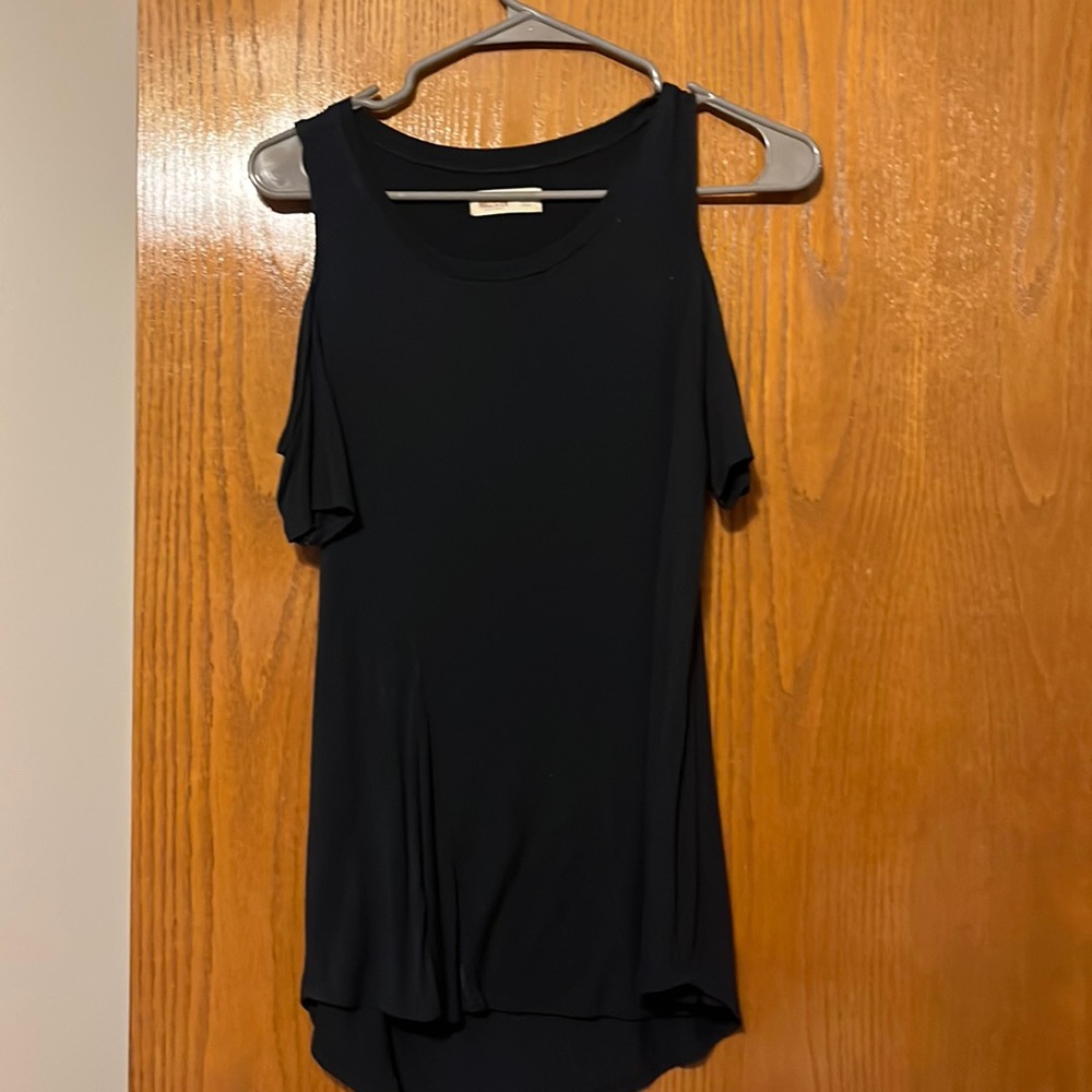 hollister off the shoulder top